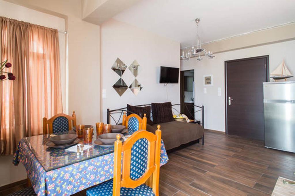 Wavedance Accommodation サラミス エクステリア 写真